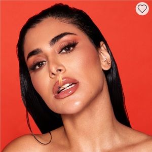 🆕Huda Beauty Plumping Balm Spicy